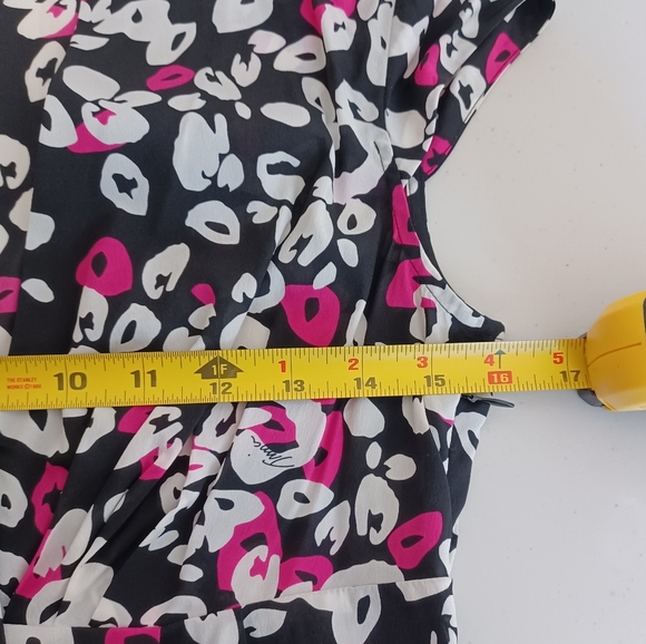 Trina Turk Y2K Babydoll Cap-Sleeve Office Blouse - Picture 8 of 12